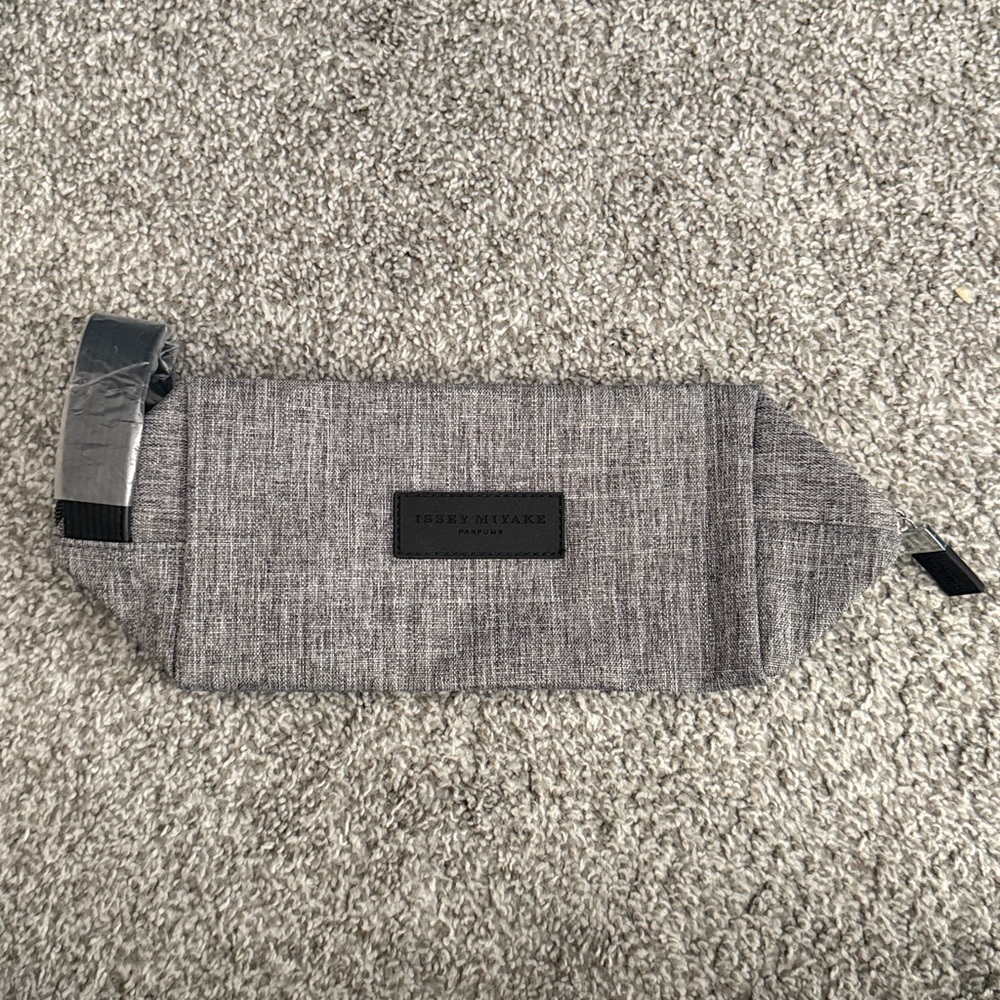 Issey Miyake Men’s Travel Trousse Pouch